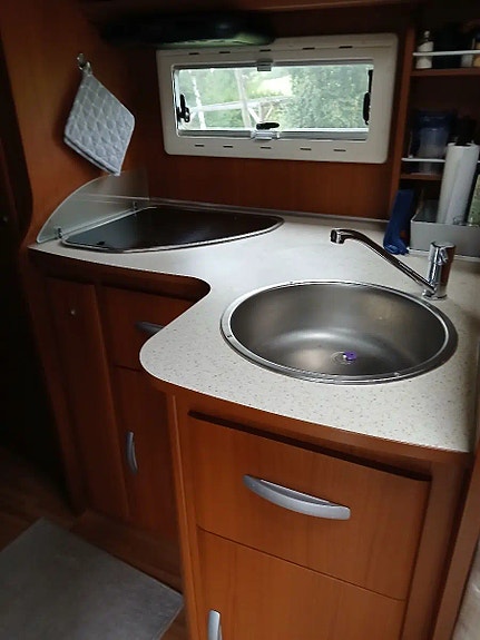 Elnagh Duke 590 L 5 of 11