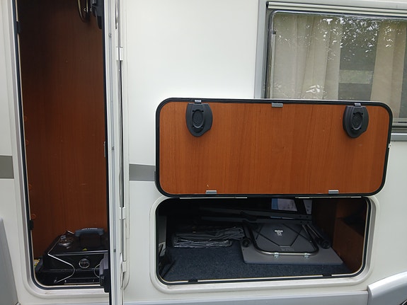 Elnagh Duke 590 L 11 of 11