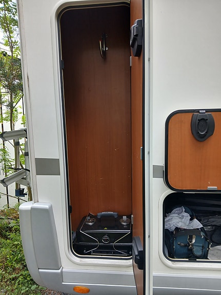 Elnagh Duke 590 L 6 of 11