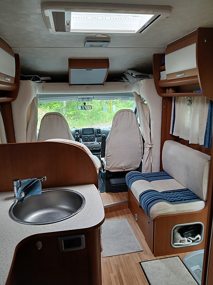 Elnagh Duke 590 L 9 of 11