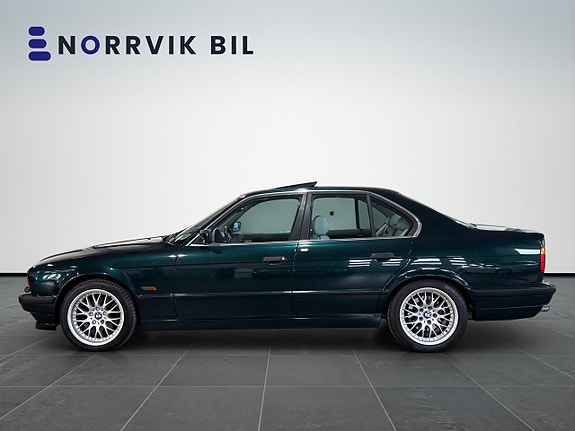 BMW 540i 7 of 24