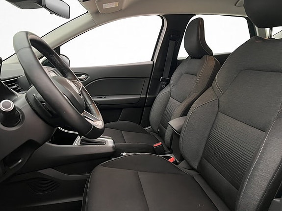 Renault Captur 21 of 21