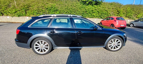 Audi A6 allroad 4 of 5