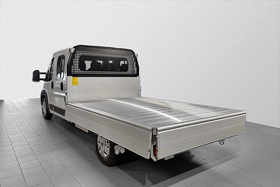 Peugeot Boxer 13 of 30