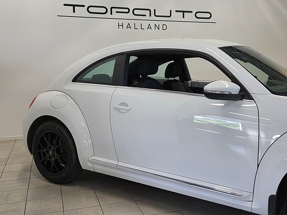 Volkswagen Beetle 3 of 18