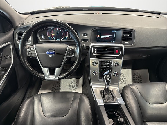 Volvo V60 14 of 24