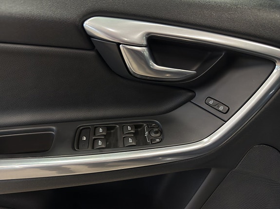 Volvo V60 20 of 24