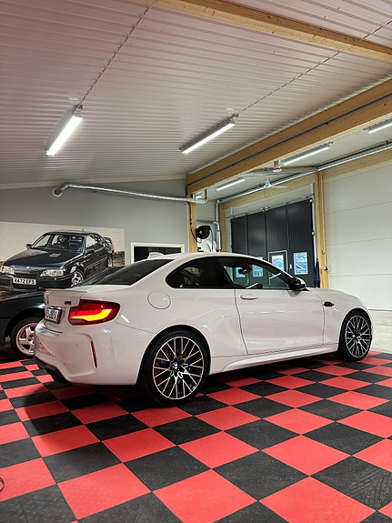 BMW M2 2 of 4