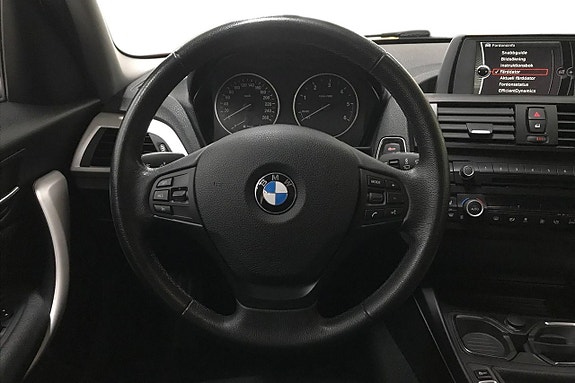 BMW 118d 16 of 25