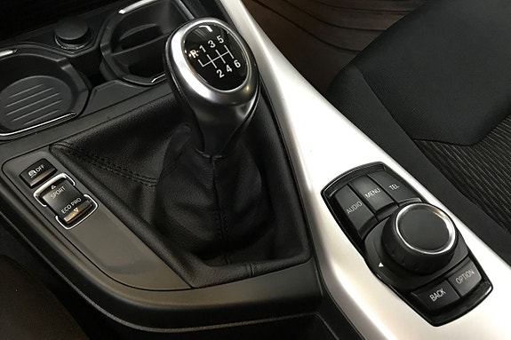 BMW 118d 22 of 25