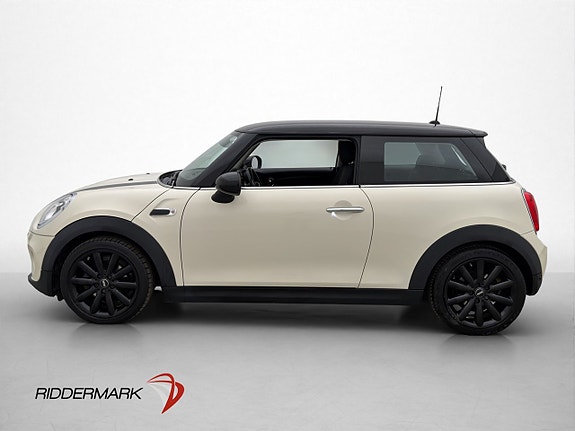 MINI Cooper 4 of 5