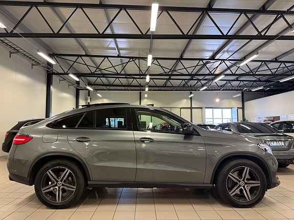 Mercedes-Benz GLE400 9 of 26