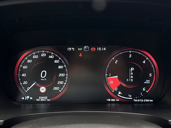 Volvo V90 Cross Country 16 of 19