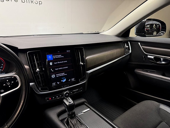 Volvo V90 Cross Country 10 of 19