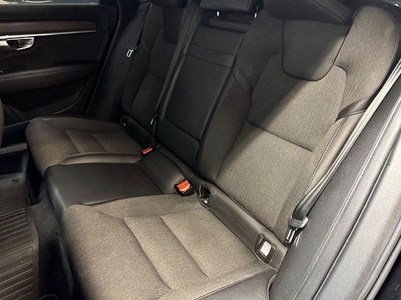 Volvo V90 Cross Country 12 of 19