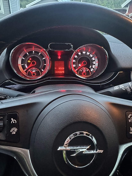 Opel ADAM 6 of 8