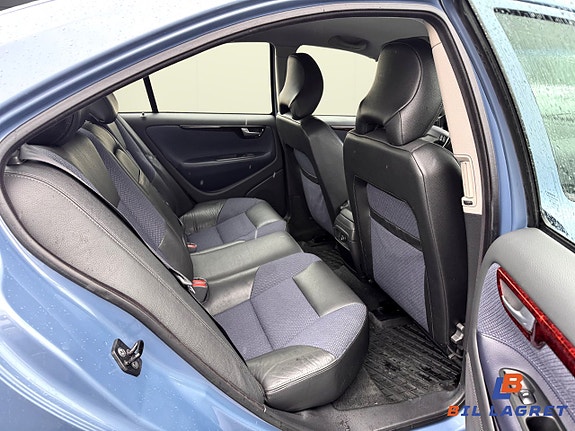 Volvo S60 8 of 9