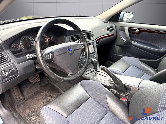 Volvo S60 7 of 9