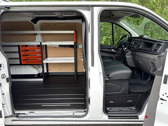 Ford Transit Custom 6 of 18