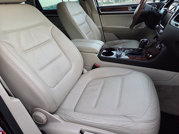 Volkswagen Touareg 9 of 11