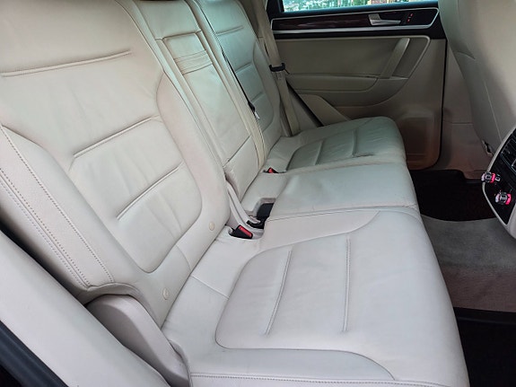 Volkswagen Touareg 10 of 11