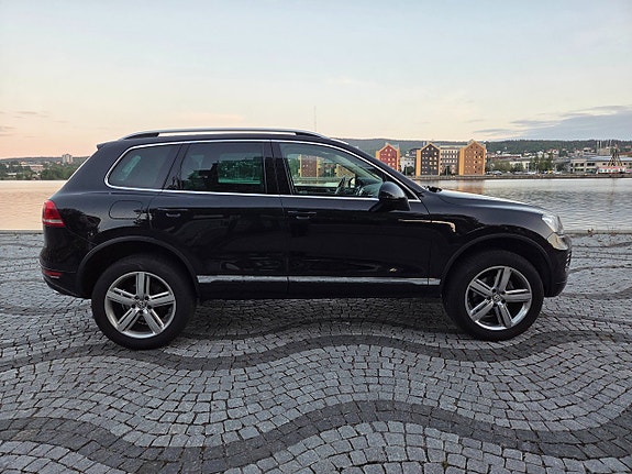Volkswagen Touareg 5 of 5