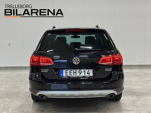 Volkswagen Passat Alltrack 7 of 23