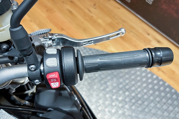 BMW S 1000 R |Akrapovic|Sport package|Dynamic package|Farthållare| 10 of 12