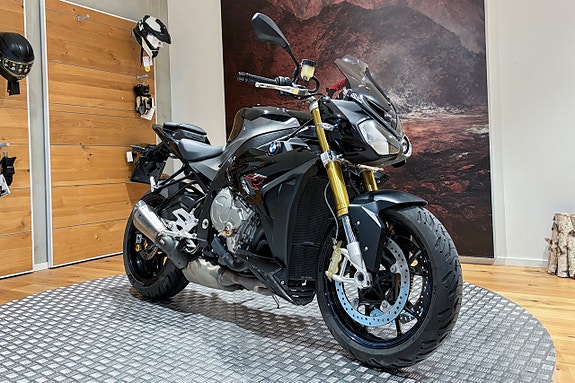BMW S 1000 R |Akrapovic|Sport package|Dynamic package|Farthållare| 3 of 5