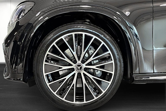 Mercedes-Benz GLC400 5 of 5