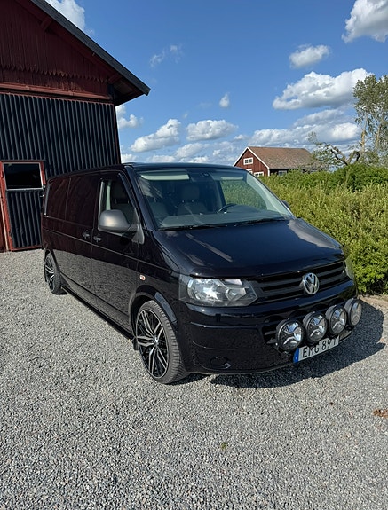 Volkswagen Transporter 2 of 3