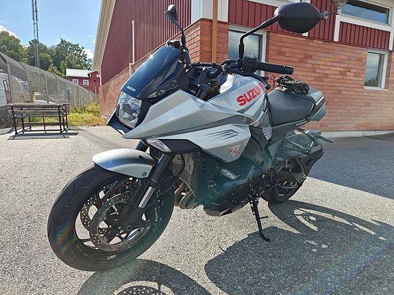 Suzuki GSX-S1000S Katana 5 of 9