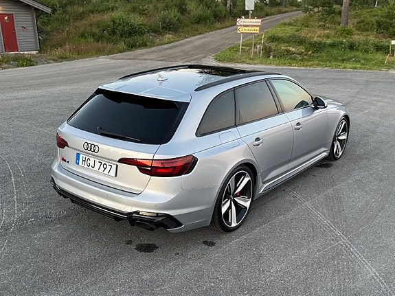 Audi RS4 5 of 5