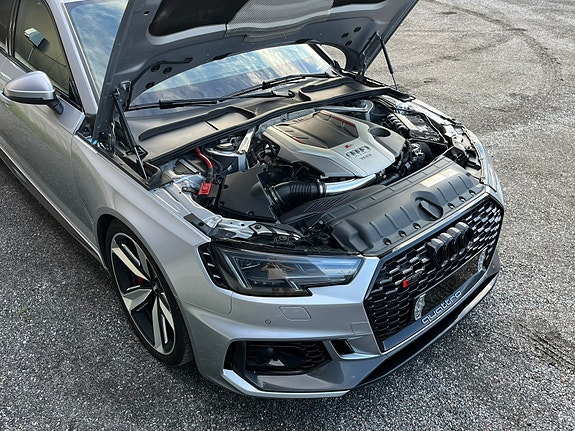 Audi RS4 14 of 22
