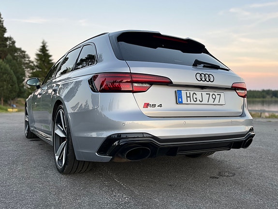 Audi RS4 8 of 22