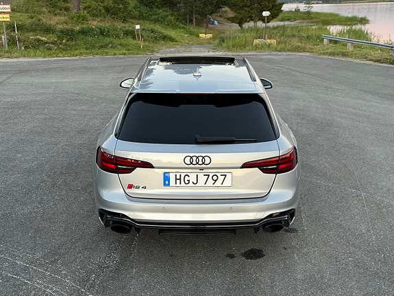 Audi RS4 7 of 22