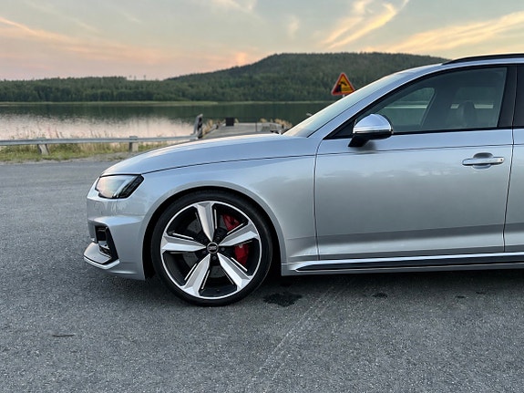 Audi RS4 12 of 22