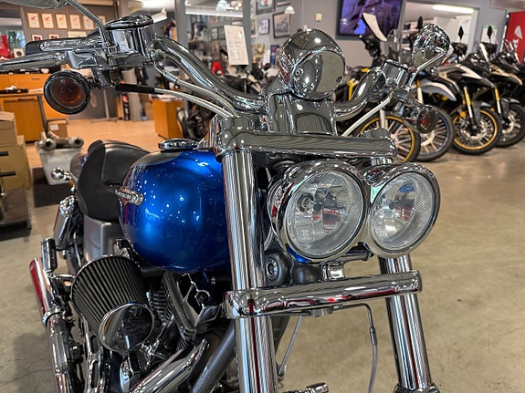 Harley-Davidson FXDFSE Fat Bob CVO 8 of 14