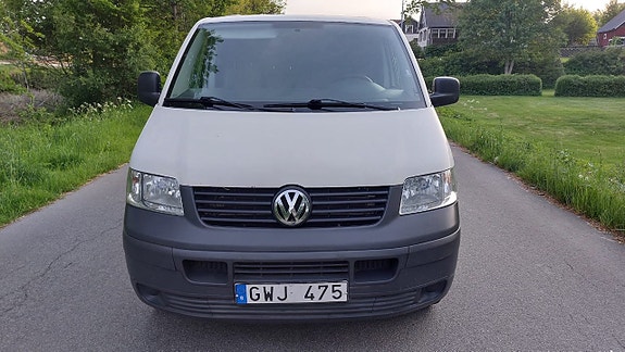 Volkswagen Transporter 2 of 5