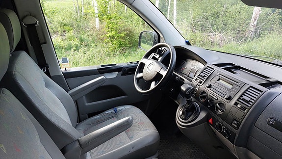 Volkswagen Transporter 11 of 15