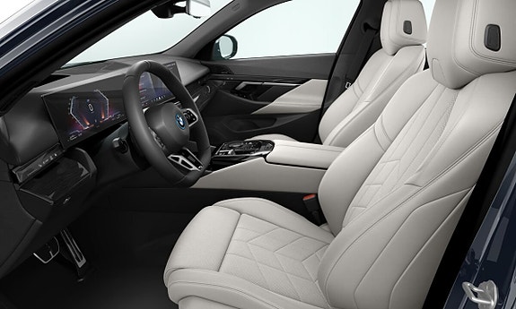 BMW 530e 3 of 3