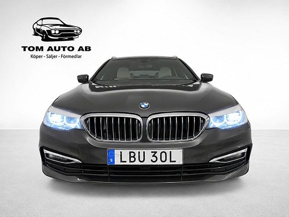 BMW 520d 2 of 5