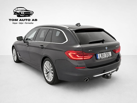 BMW 520d 3 of 5
