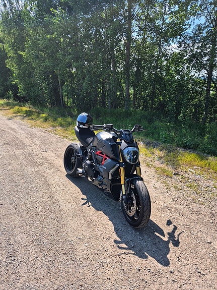 Ducati Diavel 1260S Termignoni * 280 mil *