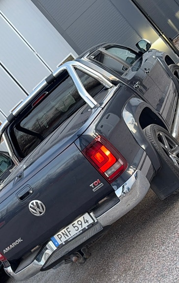 Volkswagen Amarok 2 of 5