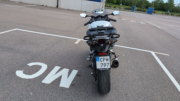 Honda VFR800F 4 of 9