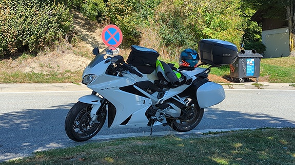 Honda VFR800F 9 of 9