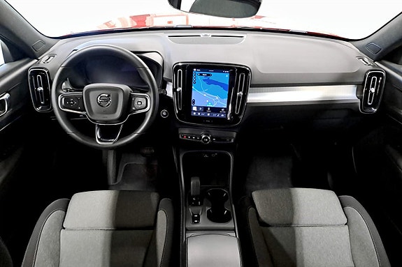 Volvo XC40 5 of 5