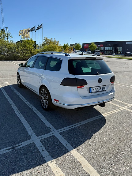 Volkswagen Passat 3 of 5