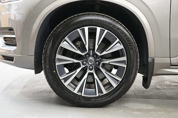 Volvo XC90 20 of 20